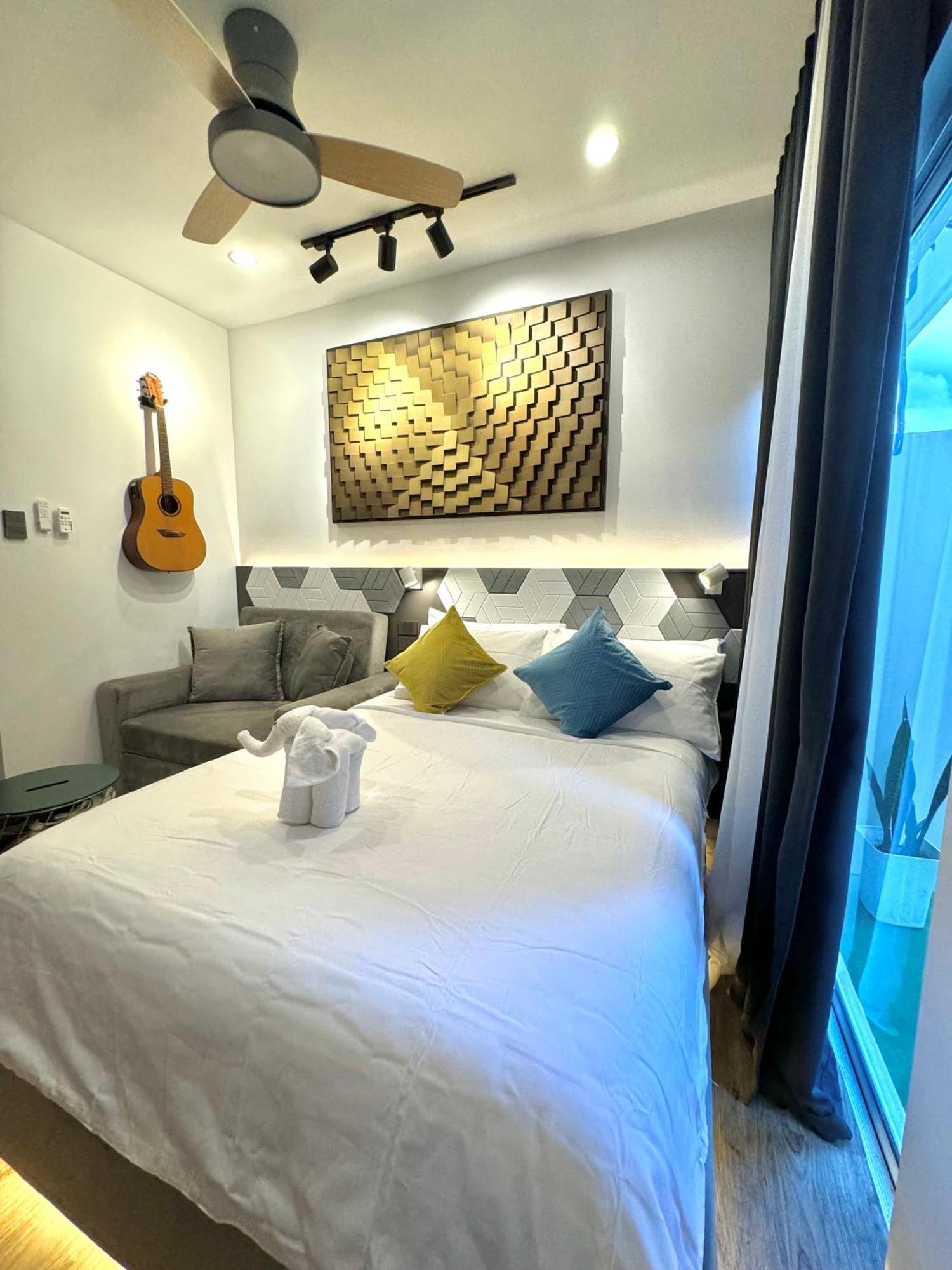 Fullerton Suites Puting Kahoy Exterior photo